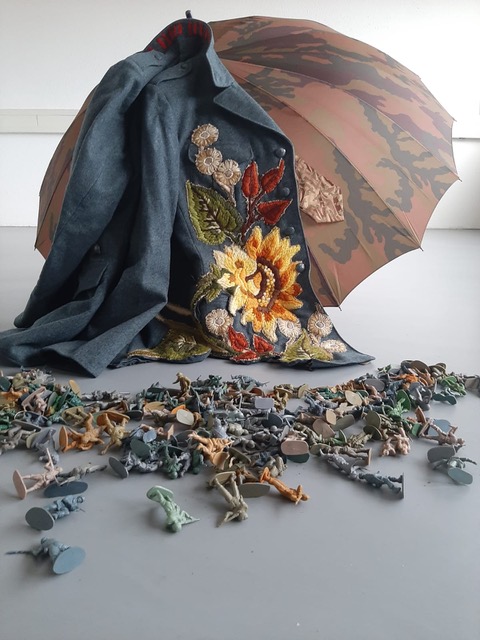 VrijAnd 2021 herdenkt, leert, ontwaakt, herinnert door middel van eigentijdse dans de periode 1940-1945.  Zaterdagmiddag 4 september 2021 om 15:30 uur.