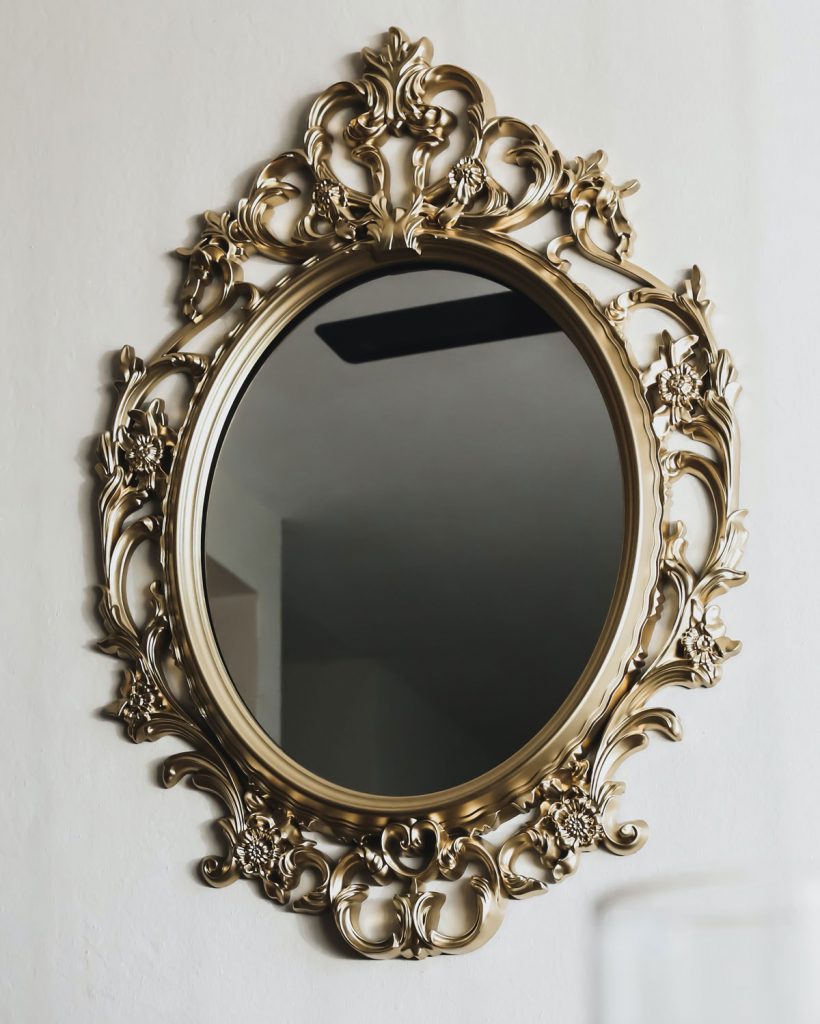 Spiegeltje, spiegeltje aan de wand, wie is de schoonste in het land? Huub Kaak vertelt over bekende en onbekende modellen. Zondag 15 mei van 15:30 tot 17:30 uur