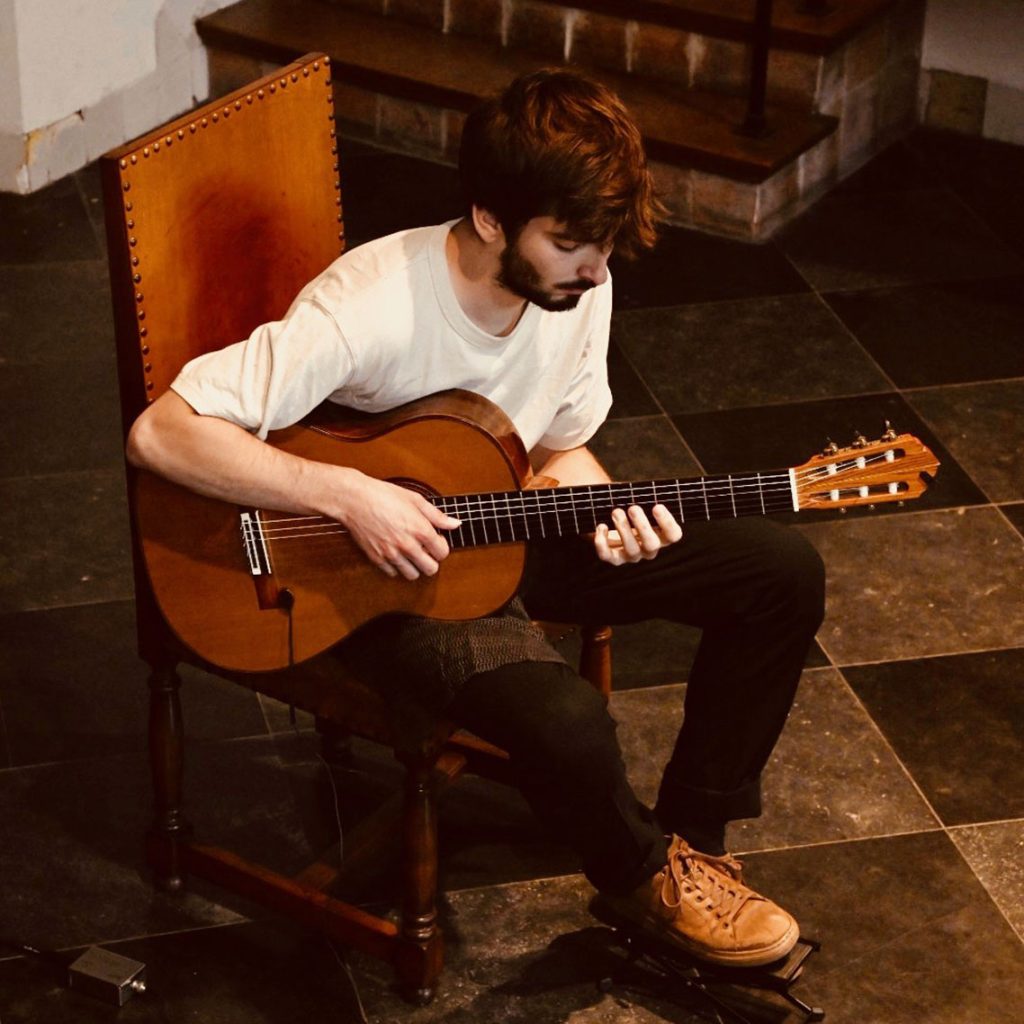 Op zondagmiddag 28 januari 2024 verzorgt gitarist Jasper Iturrospe een gitaarconcert. Aanvang 15:30 uur.